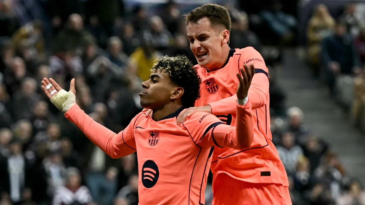 مواجهات نارية في جدول مباريات الأحد 15 مارس والقنوات الناقلة والمعلقين